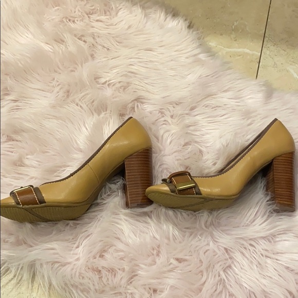 Nine West heels - Picture 5 of 6